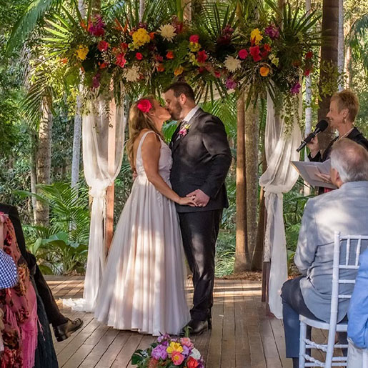 Mt Tamborine Wedding - Shauna Rowe - Wedding Celebrant